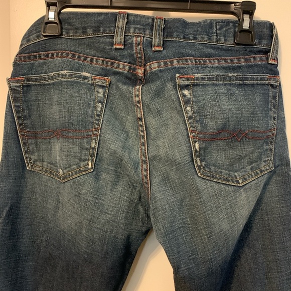 Vintage Lucky Brand Jeans, size 6, flare bottom. In great condition, used 4x. - Picture 2 of 5